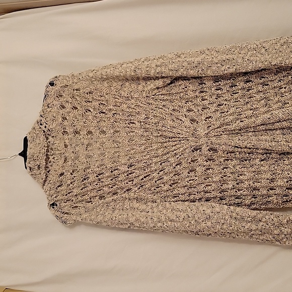 SOFT SURROUNDINGS SWEATER - Picture 3 of 5